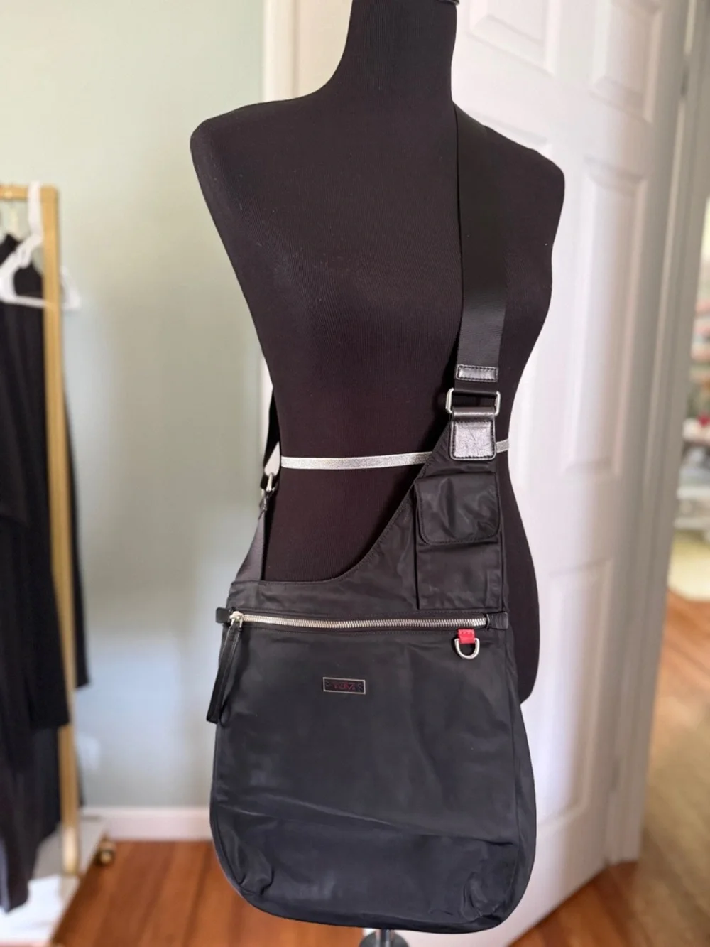 Tumi crossbody bag black - Picture 1 of 5
